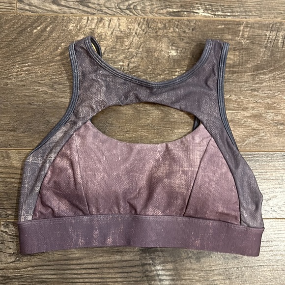 Niyama Sol Peek a Boo Sports Bra XS/S Lavender Latte NWT - Picture 3 of 6